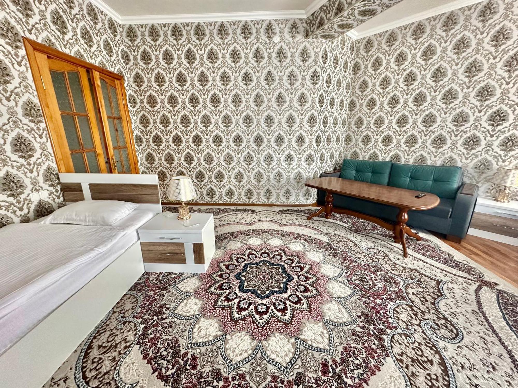 Comfort Inn Szamarkand Kültér fotó