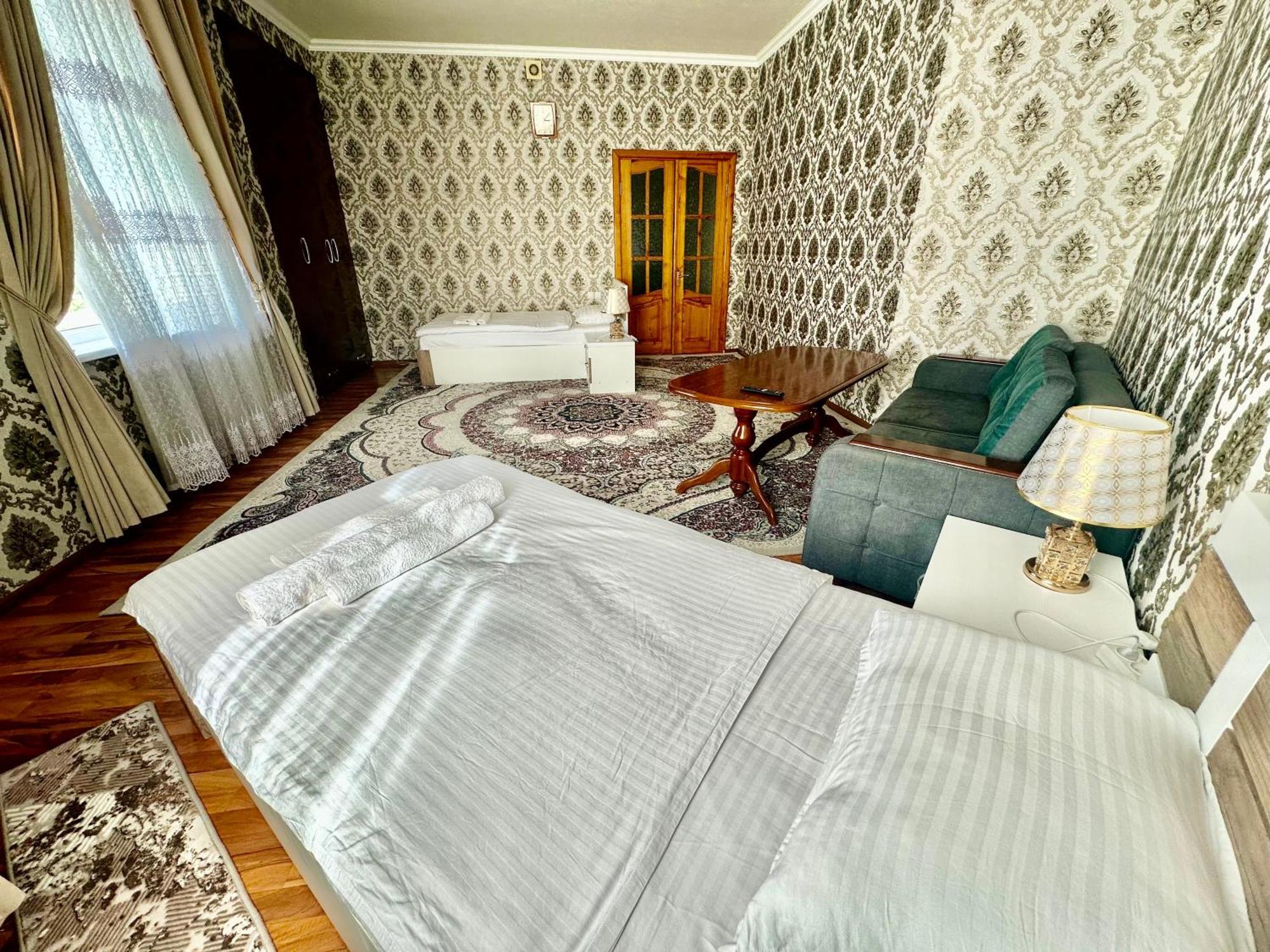 Comfort Inn Szamarkand Kültér fotó